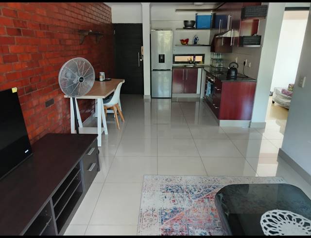 2 BEDROOM FLAT FOR SALE IN ESSENWOOD